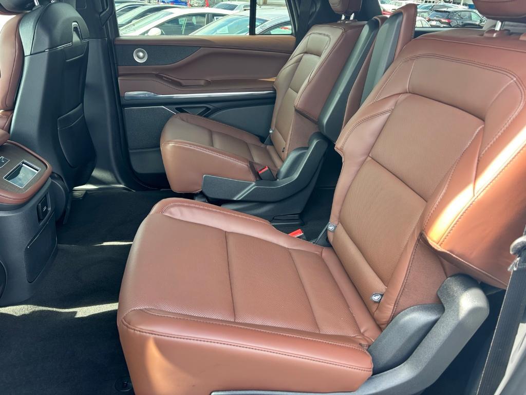new 2025 Lincoln Navigator L car, priced at $104,203