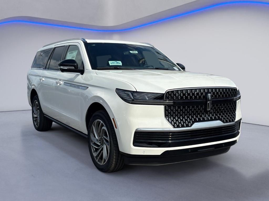 new 2025 Lincoln Navigator L car, priced at $104,203