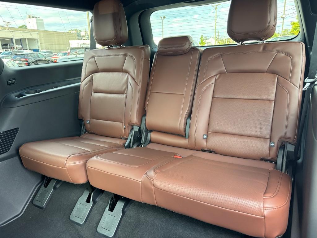 new 2025 Lincoln Navigator L car, priced at $104,203