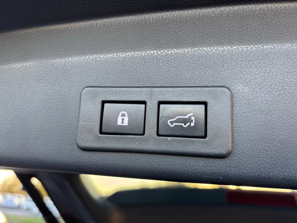 used 2022 Subaru Ascent car, priced at $27,904