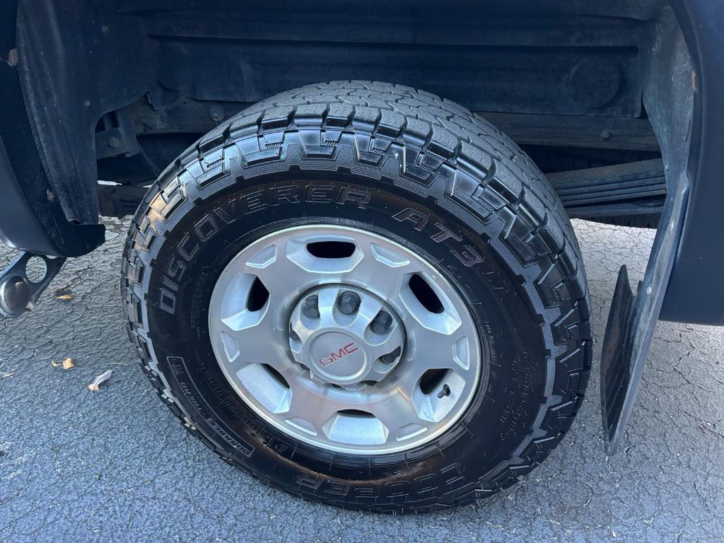 used 2010 GMC Sierra 2500 car, priced at $19,900