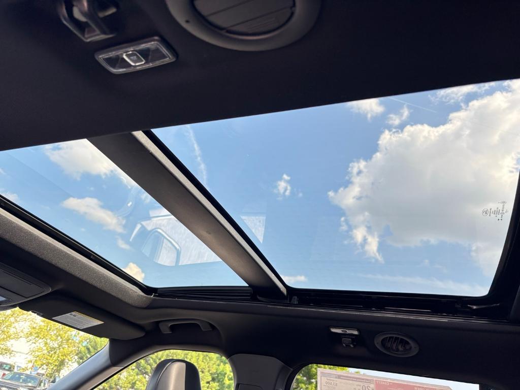 new 2025 Ford Explorer car, priced at $58,887