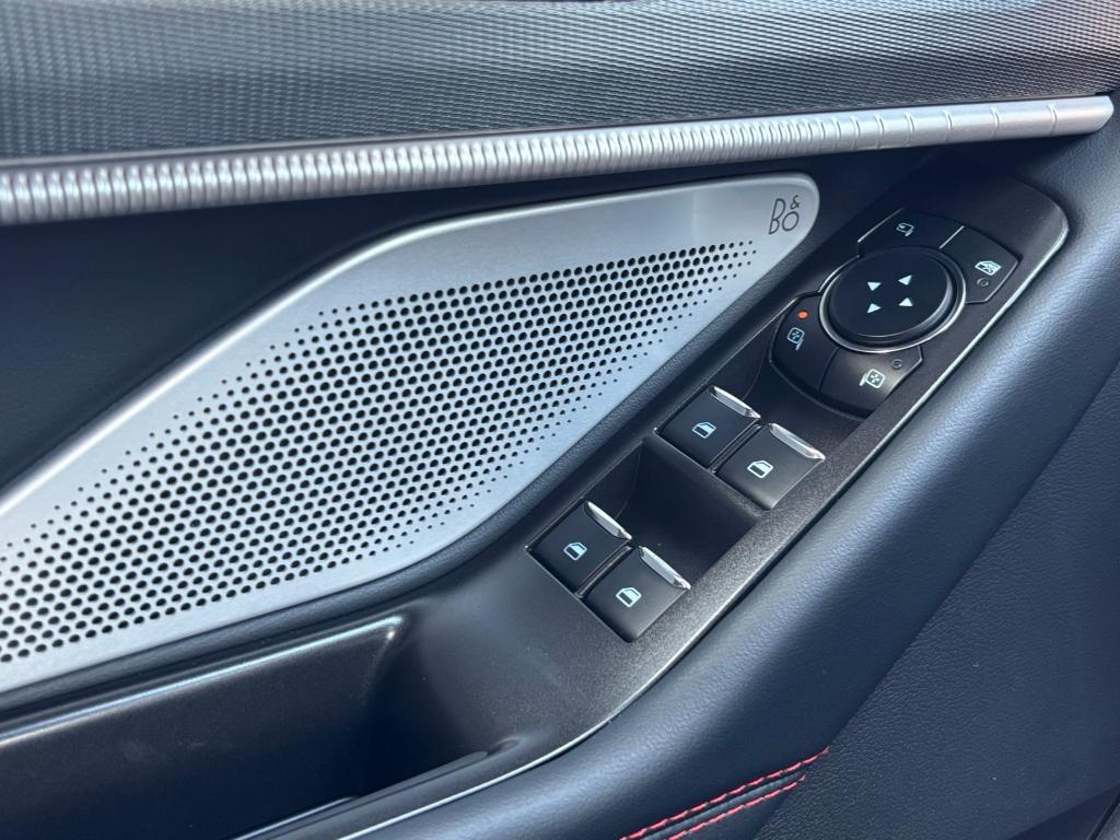 new 2025 Ford Explorer car, priced at $58,887