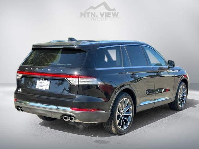 new 2025 Lincoln Aviator car, priced at $69,575