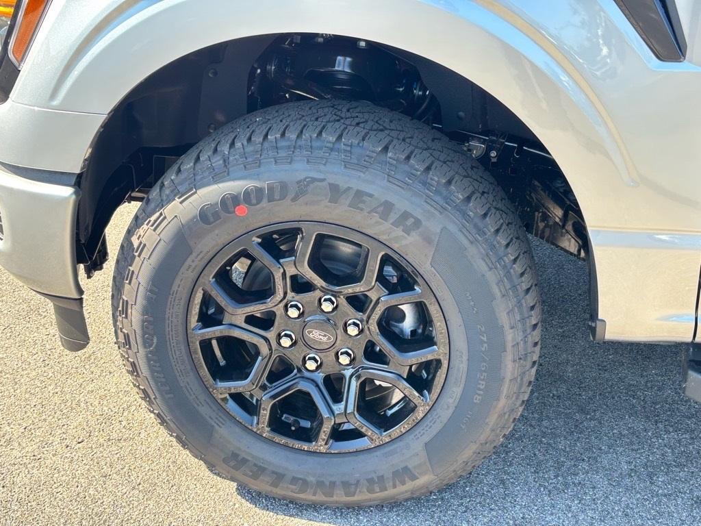 new 2025 Ford F-150 car, priced at $47,728