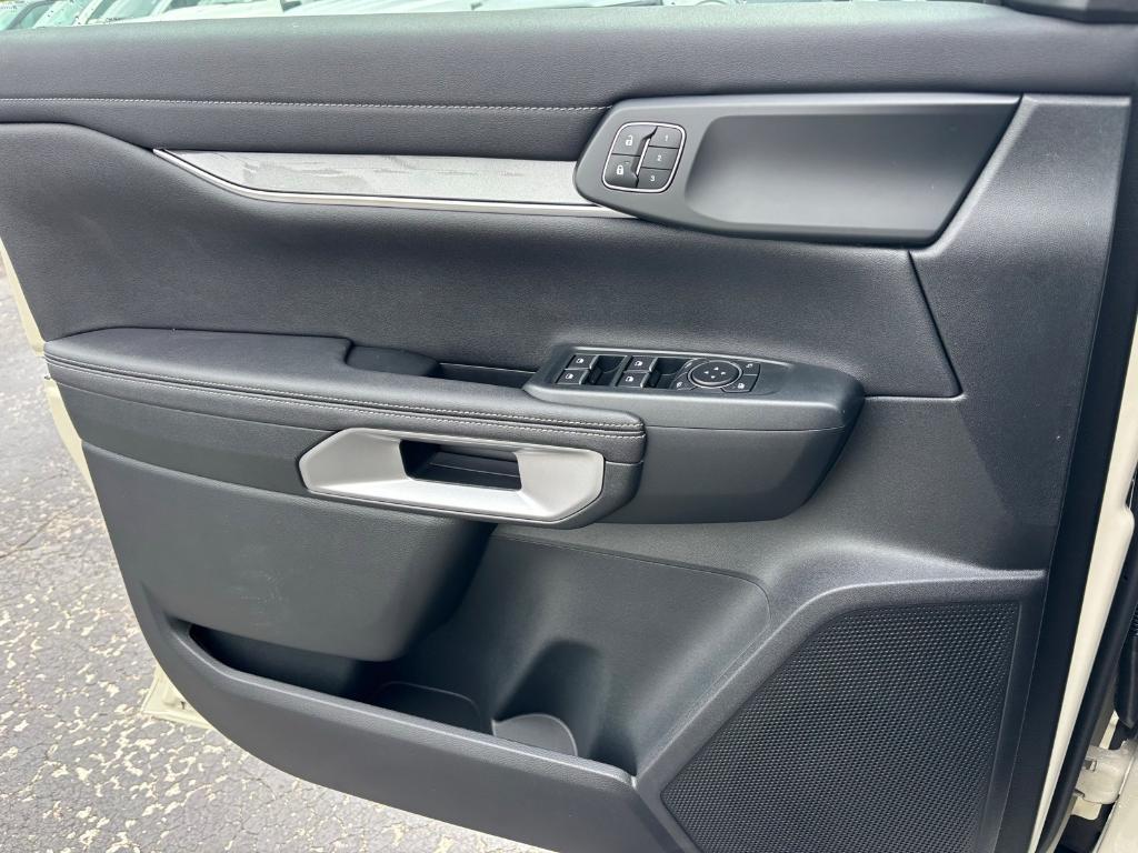 new 2025 Ford Ranger car, priced at $48,559