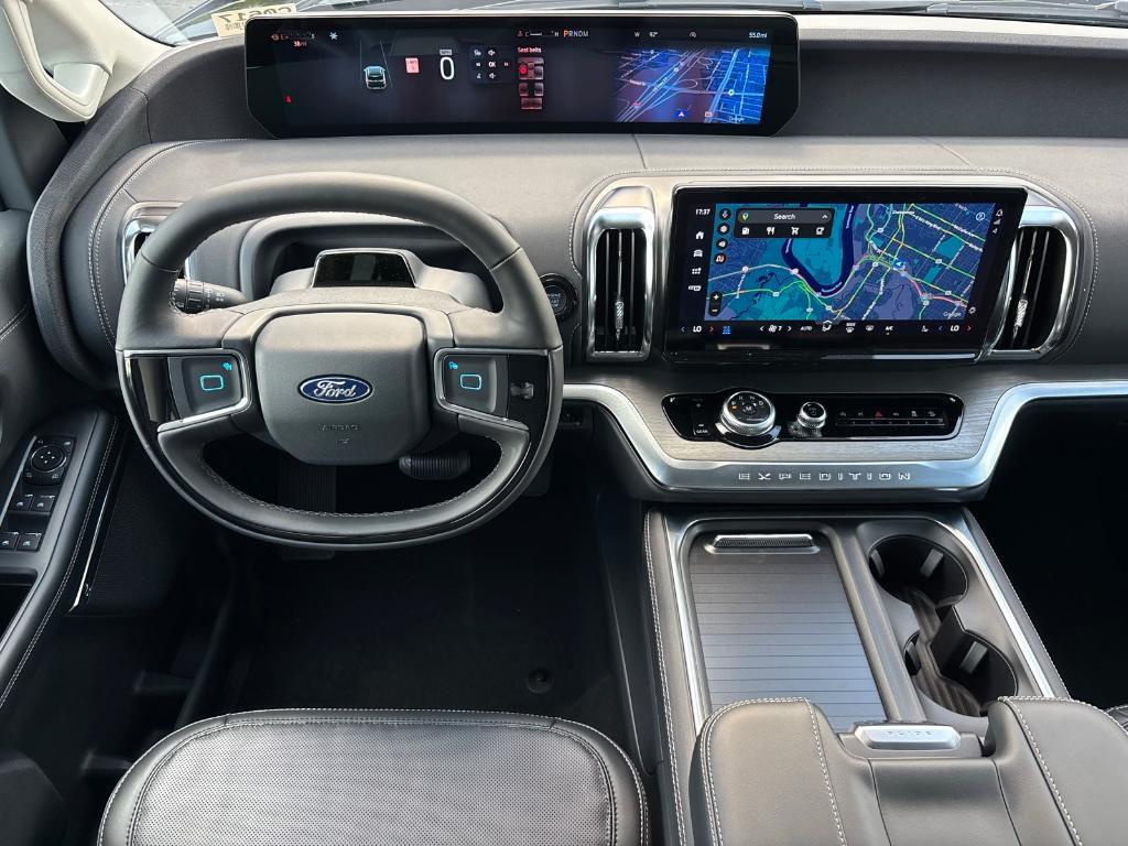 new 2025 Ford Expedition car, priced at $77,650