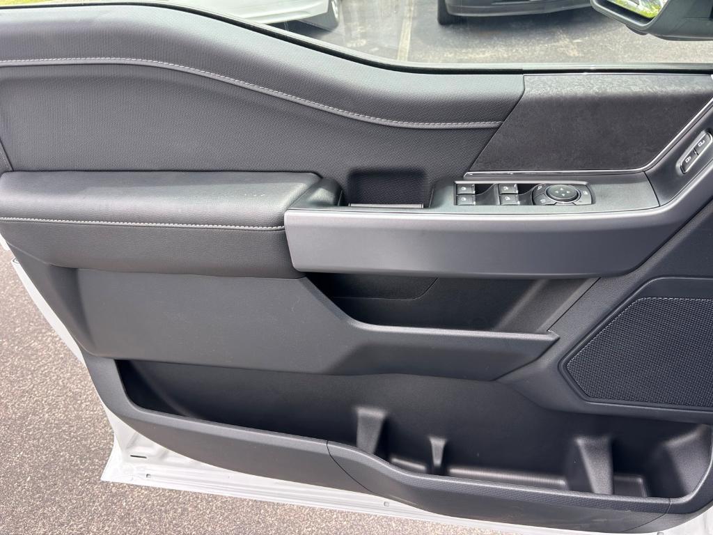 new 2025 Ford F-150 car, priced at $61,589