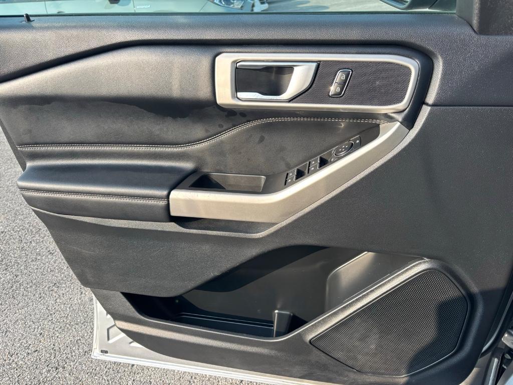 used 2023 Ford Explorer car, priced at $26,656