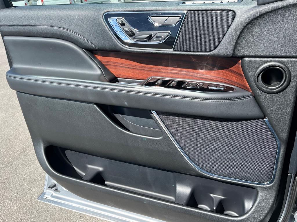 used 2023 Lincoln Navigator car, priced at $56,144