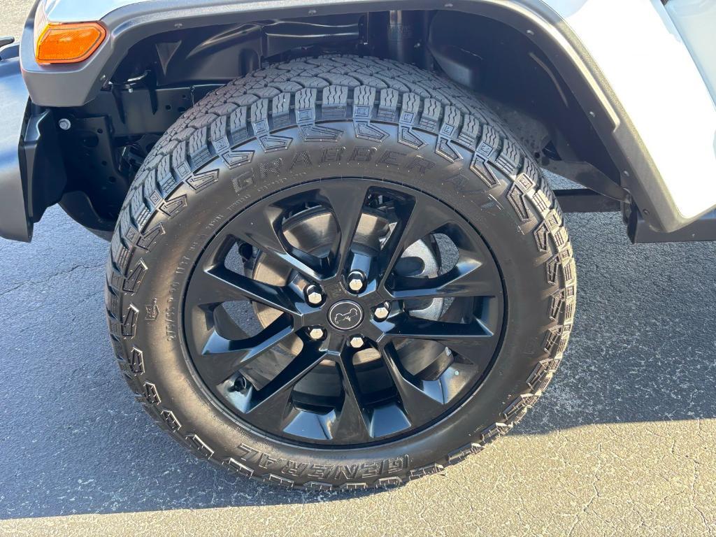 used 2024 Jeep Gladiator car, priced at $36,711