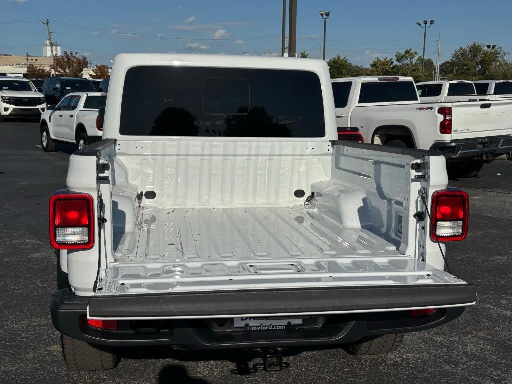 used 2024 Jeep Gladiator car, priced at $36,711