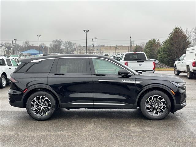 new 2025 Lincoln Nautilus car, priced at $57,520