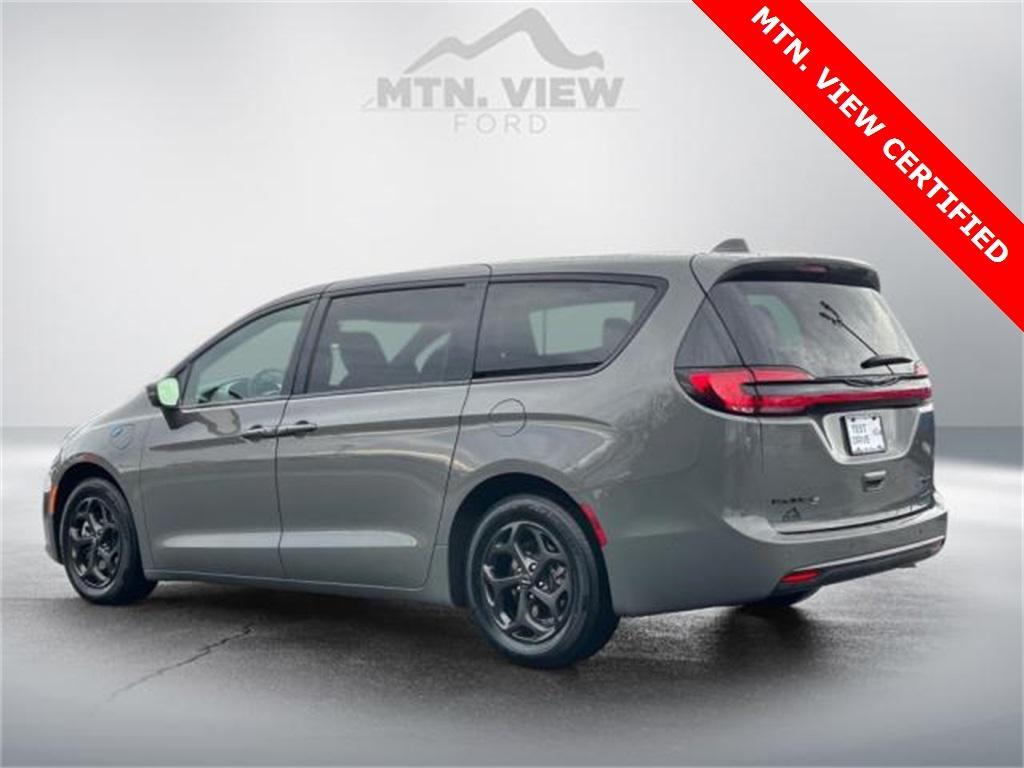 used 2022 Chrysler Pacifica Hybrid car, priced at $20,200