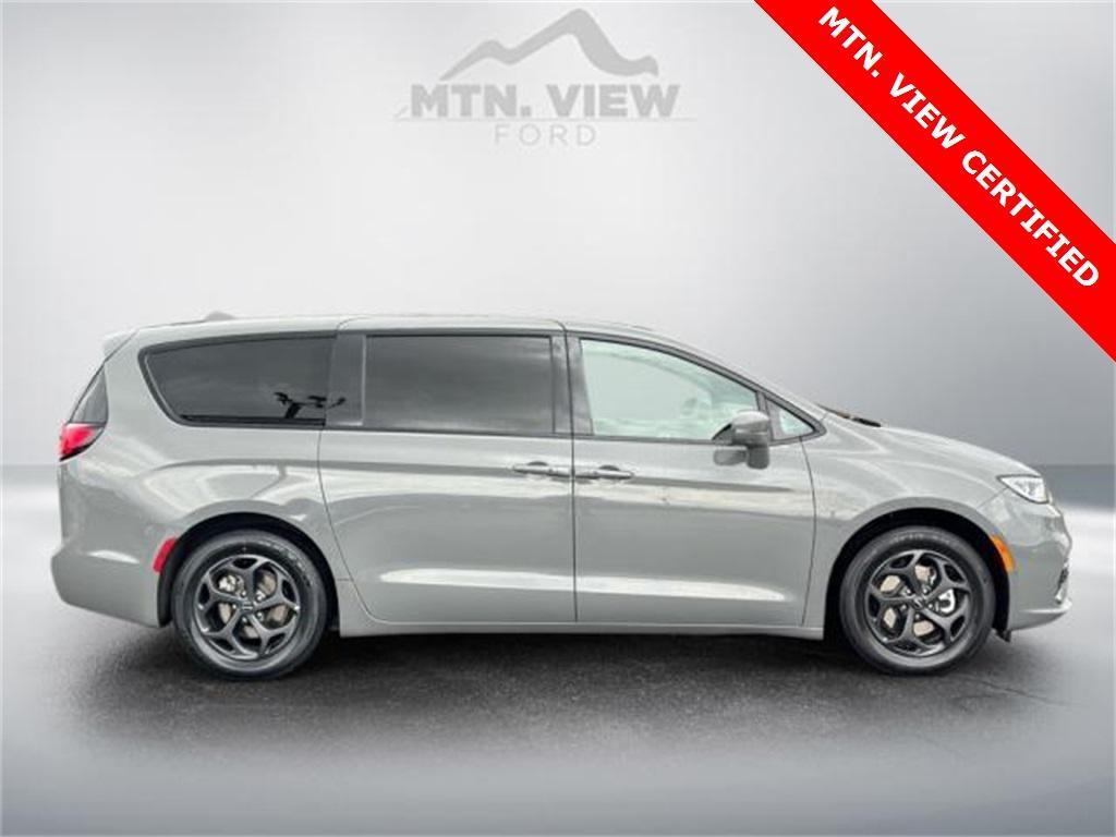 used 2022 Chrysler Pacifica Hybrid car, priced at $20,200