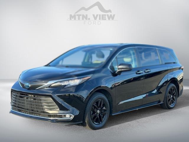 used 2022 Toyota Sienna car, priced at $35,068