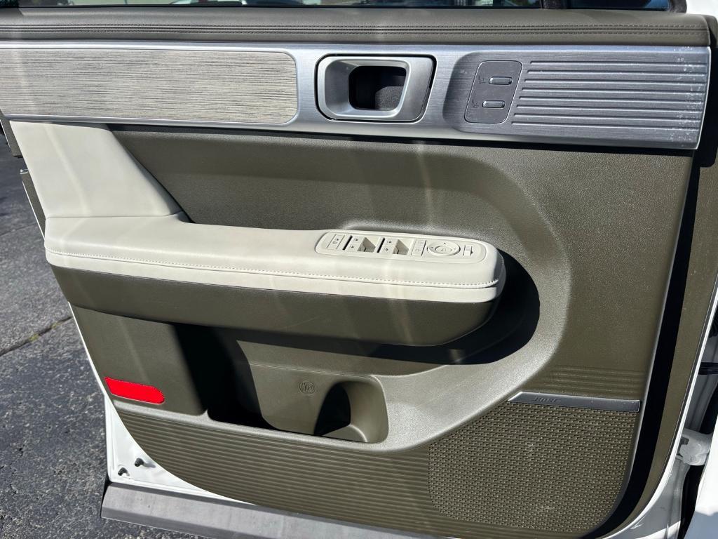 used 2025 Hyundai SANTA FE HEV car, priced at $42,125