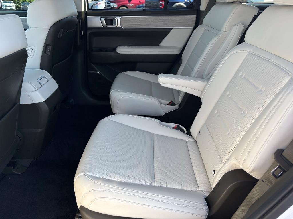 used 2025 Hyundai SANTA FE HEV car, priced at $42,125