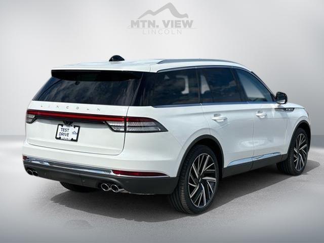 new 2025 Lincoln Aviator car, priced at $74,250