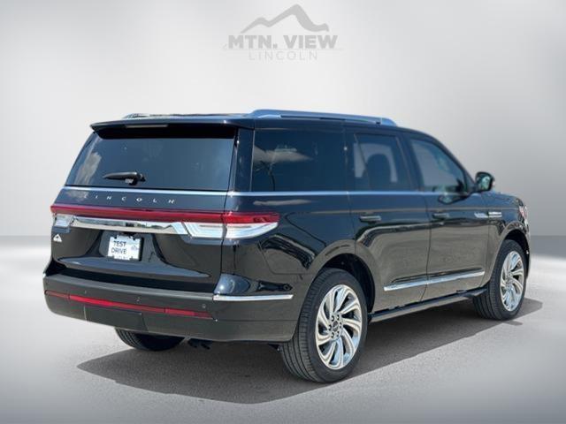 new 2024 Lincoln Navigator car, priced at $96,000