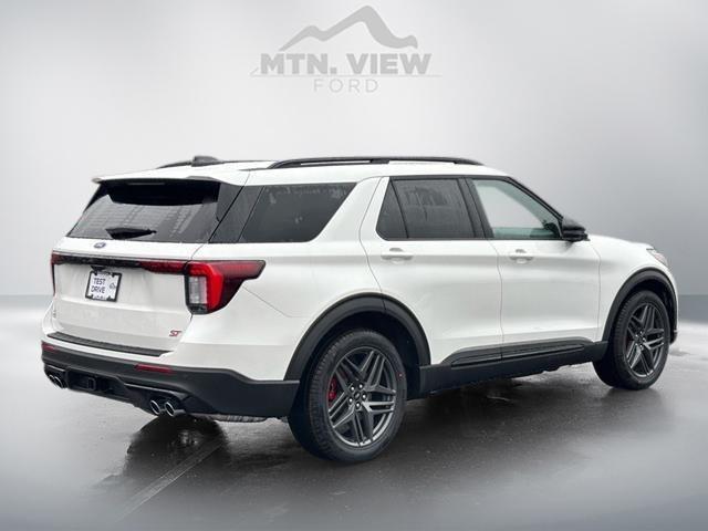 new 2025 Ford Explorer car, priced at $60,640