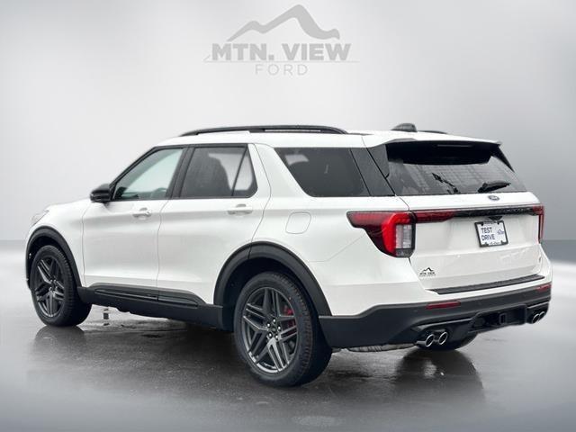 new 2025 Ford Explorer car, priced at $60,640