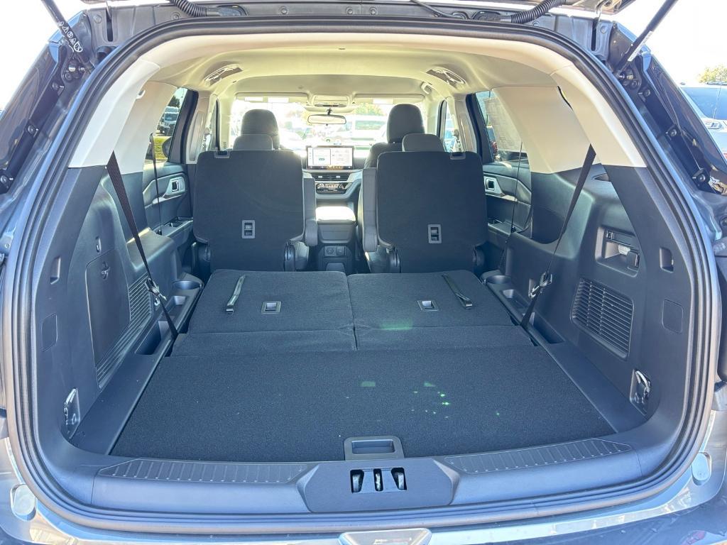 new 2026 Ford Explorer car, priced at $40,160