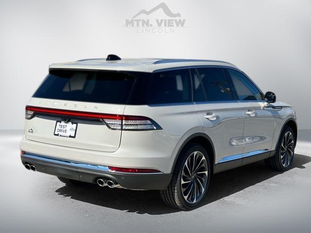 new 2025 Lincoln Aviator car, priced at $68,325