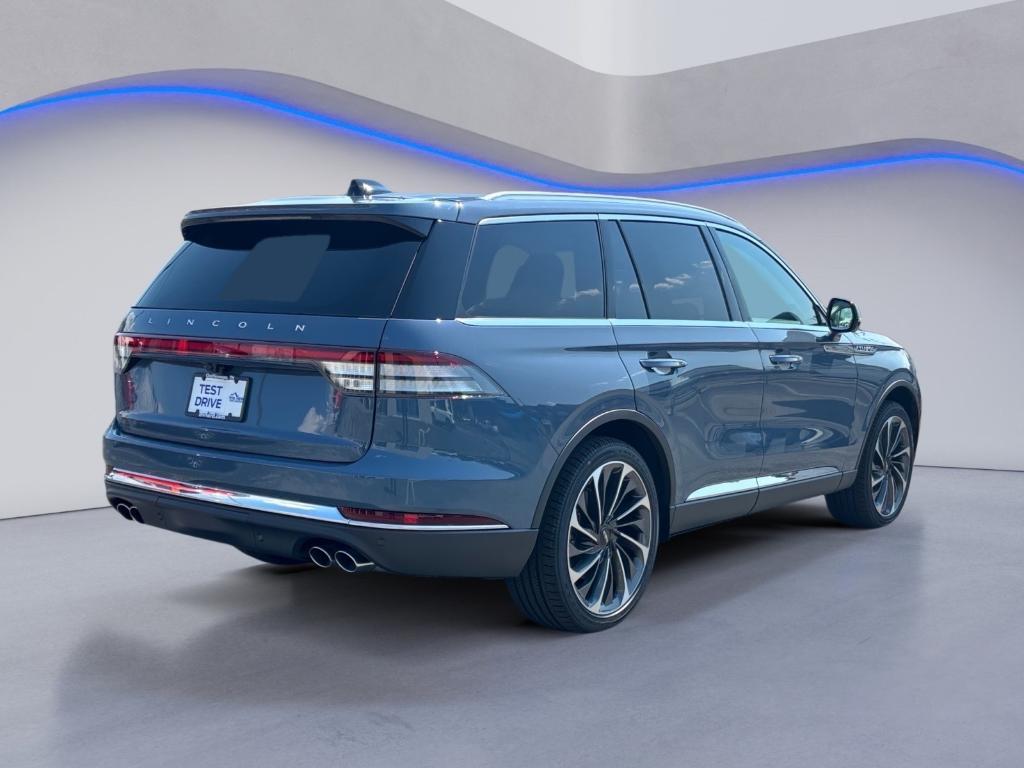 new 2025 Lincoln Aviator car, priced at $78,318