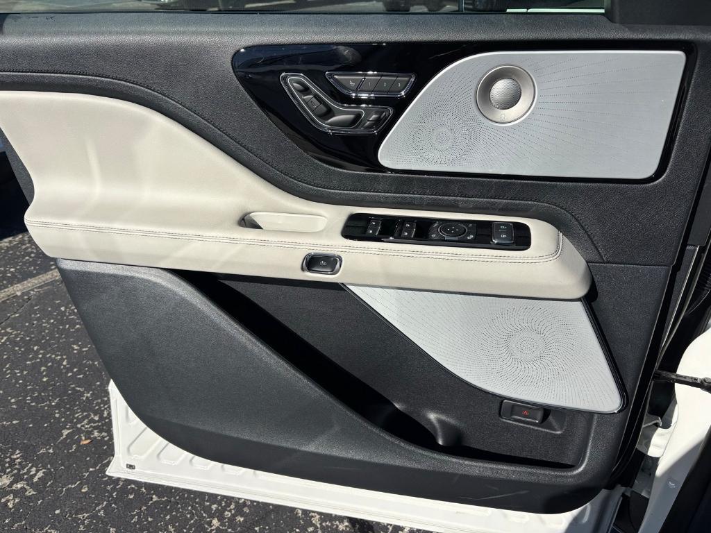 new 2026 Lincoln Aviator car, priced at $84,850