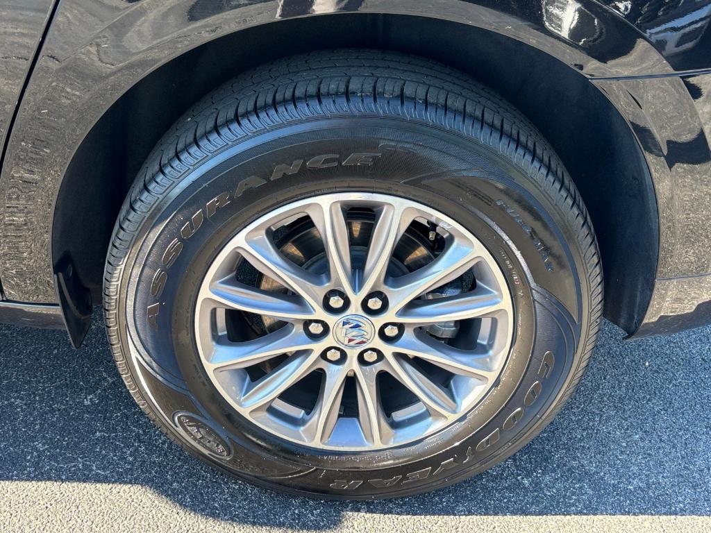 used 2024 Buick Enclave car, priced at $31,157