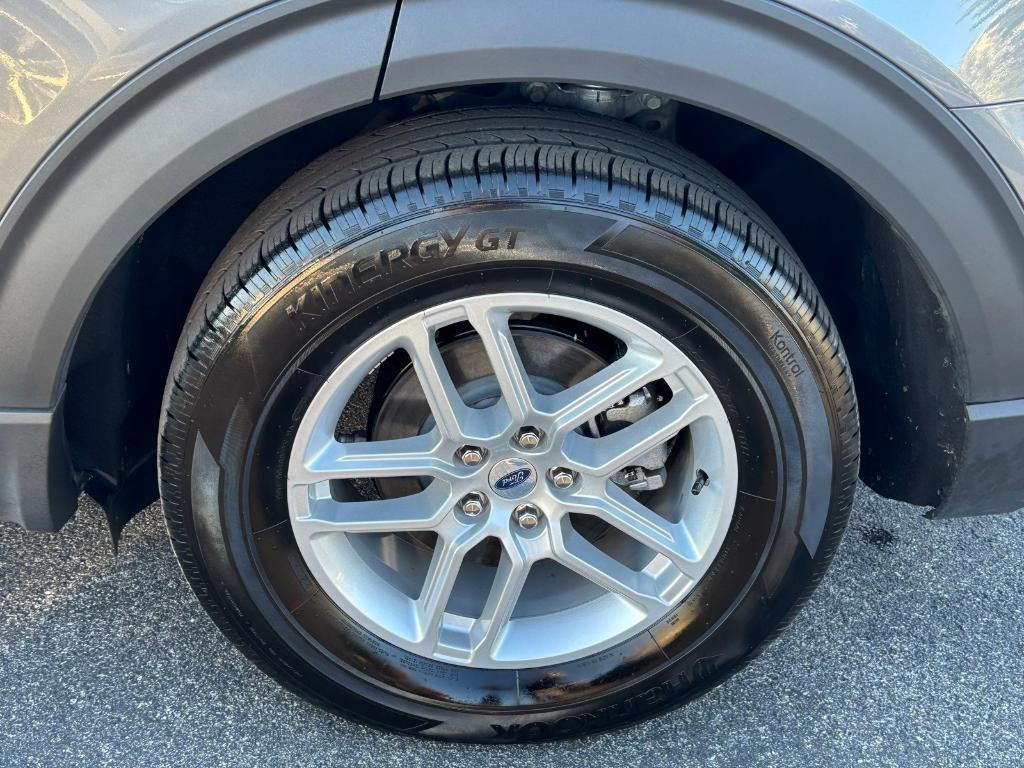 used 2025 Ford Explorer car, priced at $37,743