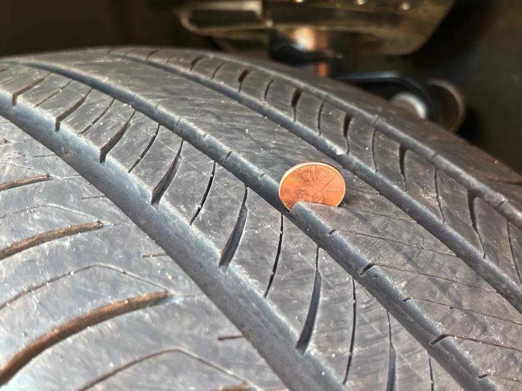 used 2025 Ford Explorer car, priced at $37,743