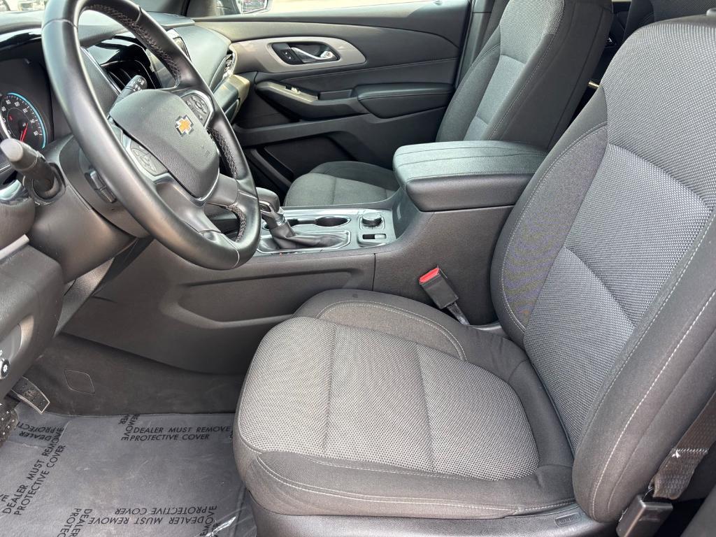 used 2023 Chevrolet Traverse car, priced at $27,053