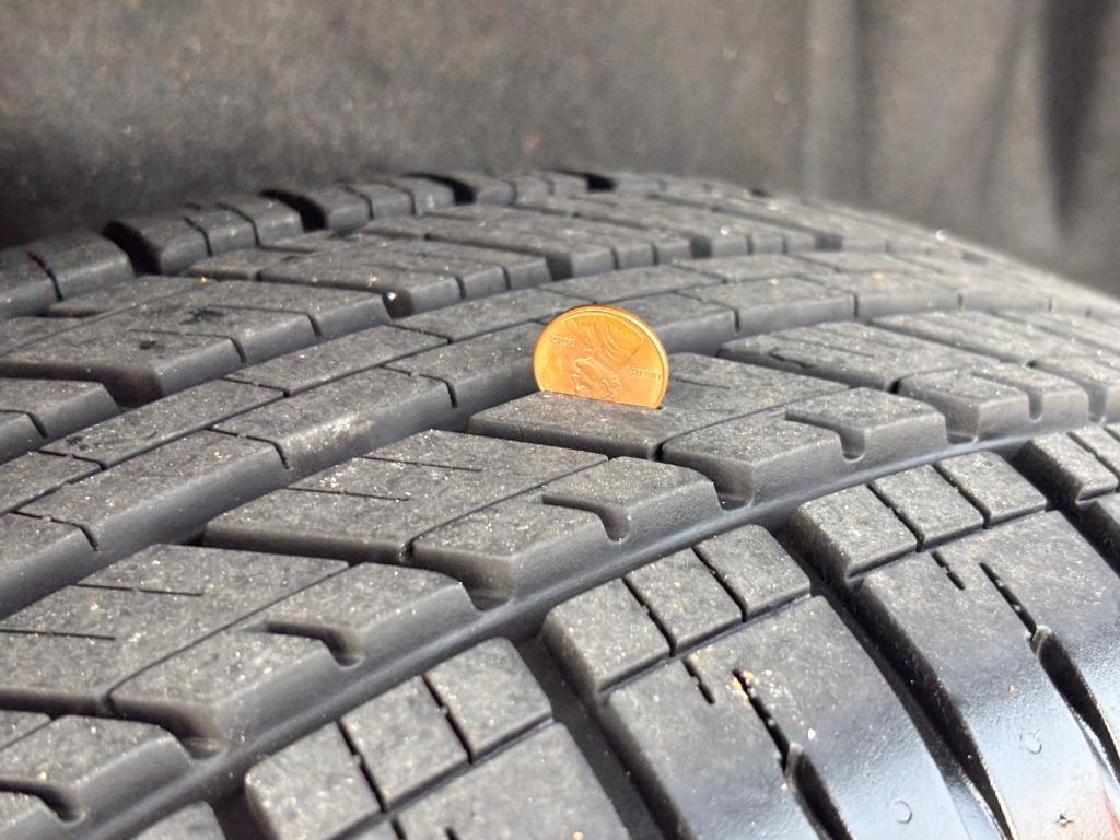 used 2023 Chevrolet Traverse car, priced at $27,053