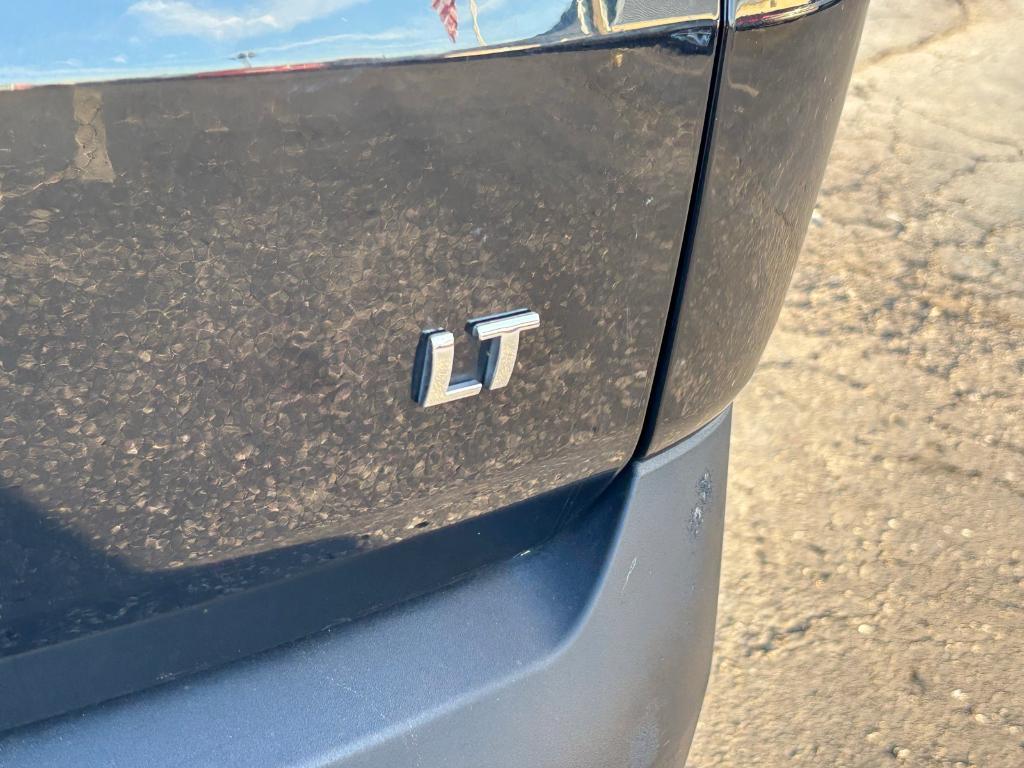 used 2023 Chevrolet Traverse car, priced at $27,053