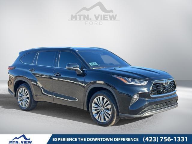 used 2024 Toyota Highlander car, priced at $49,500