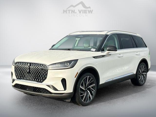 new 2025 Lincoln Aviator car, priced at $77,050