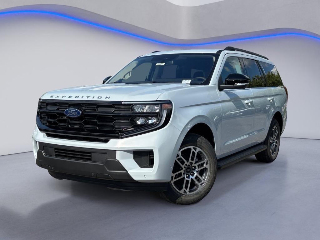 new 2025 Ford Expedition car, priced at $69,013