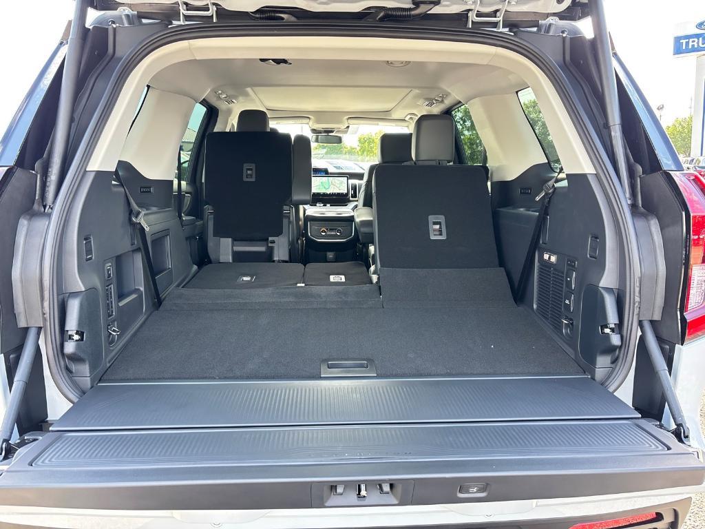 new 2025 Ford Expedition car, priced at $69,013