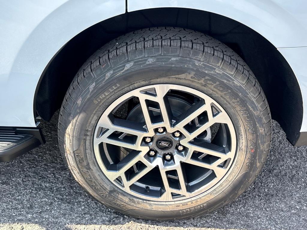 new 2025 Ford Expedition car, priced at $69,013
