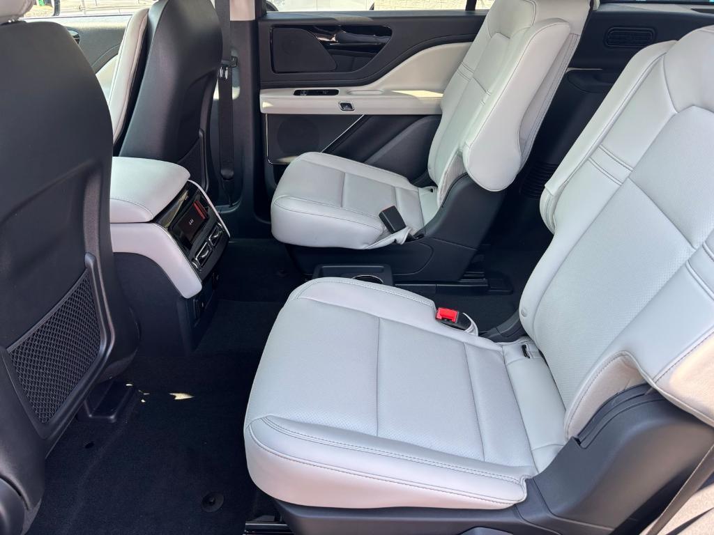 new 2025 Lincoln Aviator car, priced at $58,990