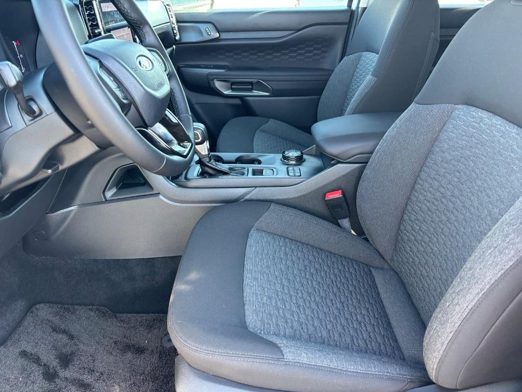 new 2025 Ford Ranger car, priced at $40,995