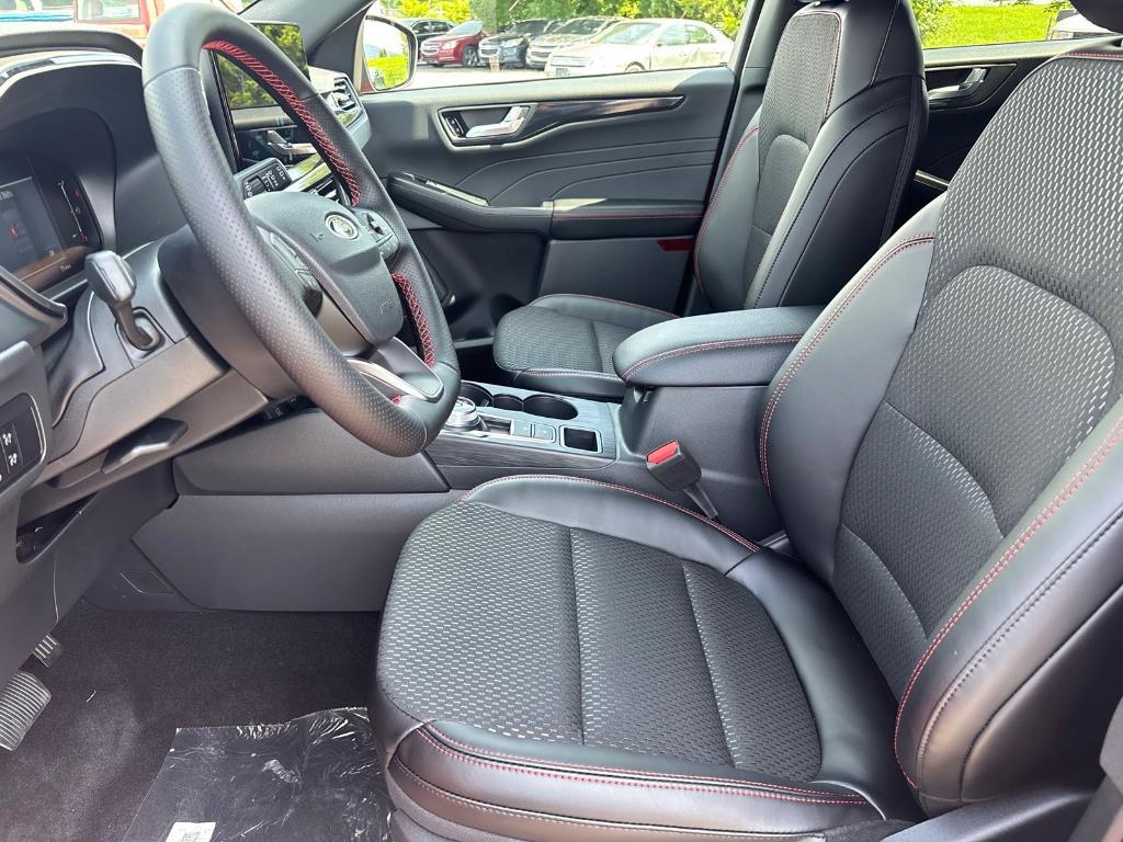 new 2025 Ford Escape car, priced at $28,416