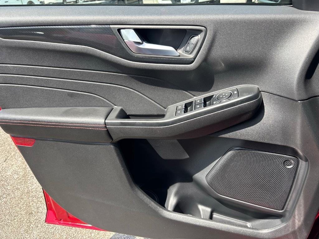 new 2025 Ford Escape car, priced at $28,416