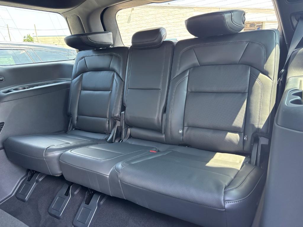 new 2025 Lincoln Navigator car, priced at $103,091