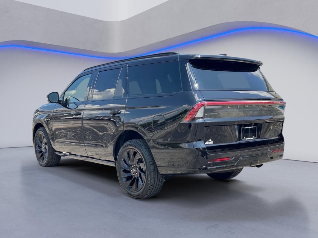 new 2025 Lincoln Navigator car, priced at $103,091