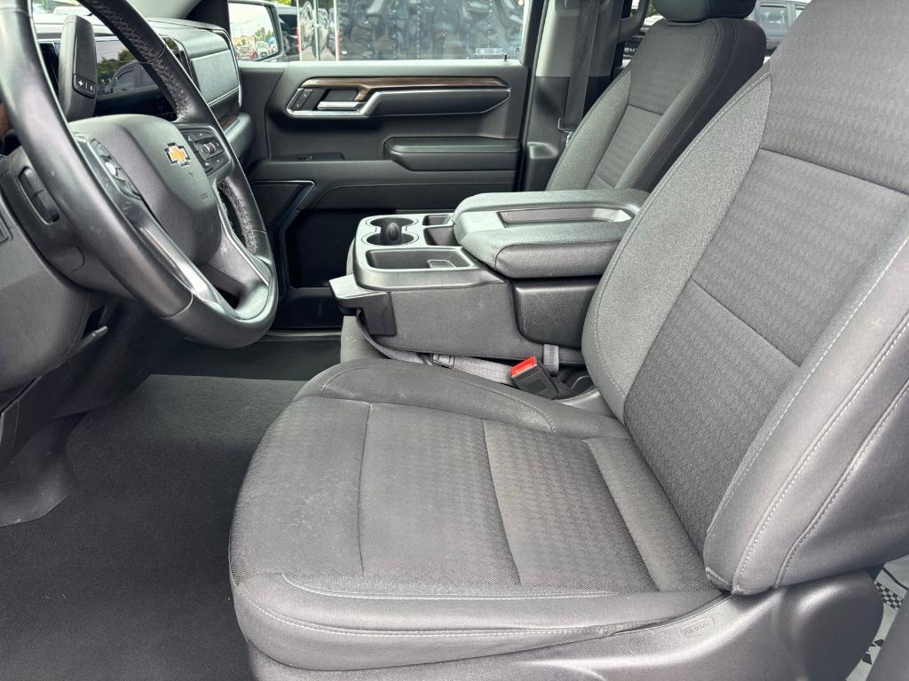 used 2024 Chevrolet Silverado 1500 car, priced at $33,257