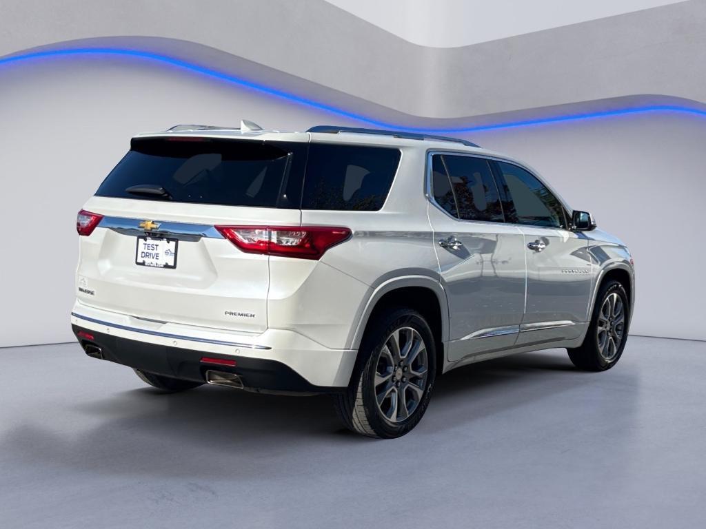 used 2021 Chevrolet Traverse car, priced at $22,098