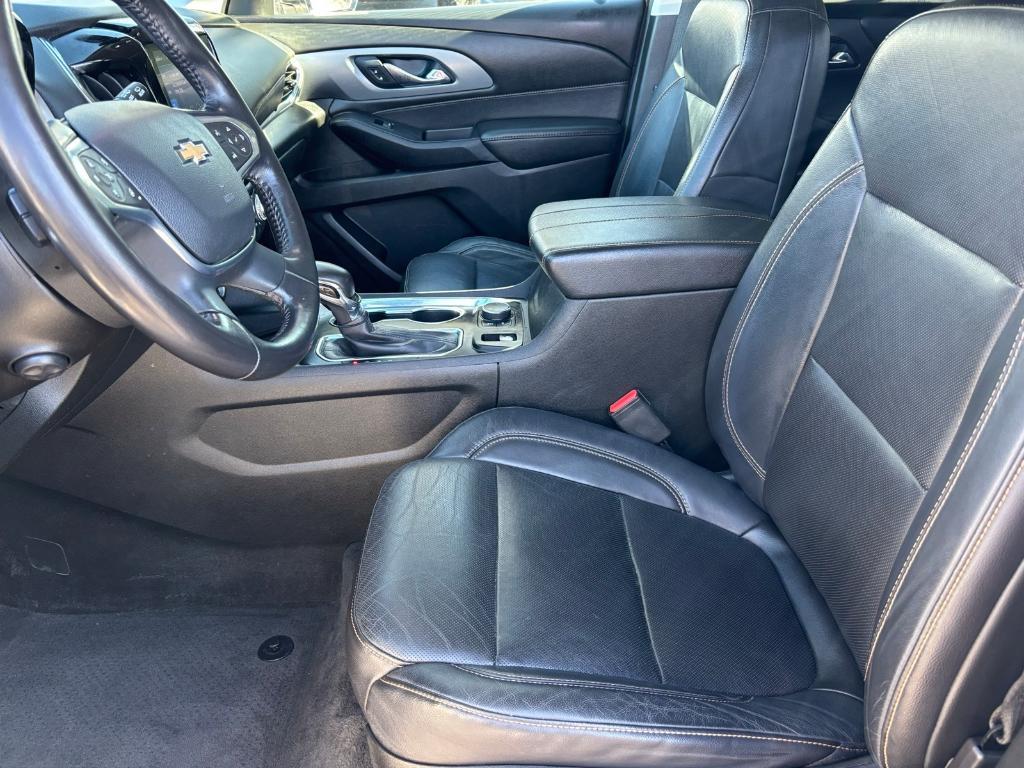 used 2021 Chevrolet Traverse car, priced at $22,098